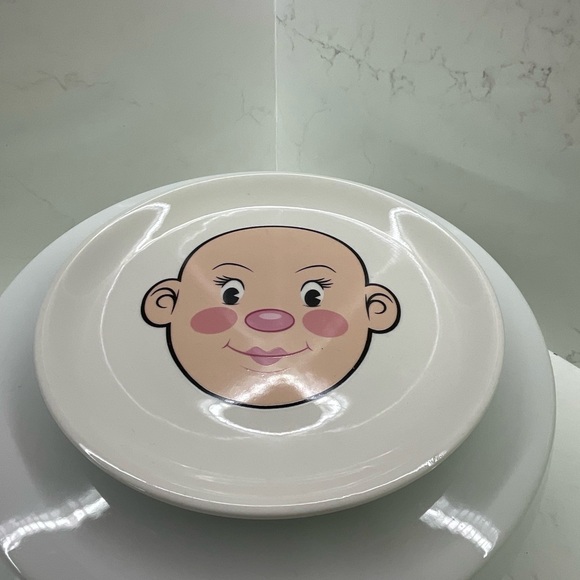 Fred Plays with His Food Plate - Picture 2 of 5